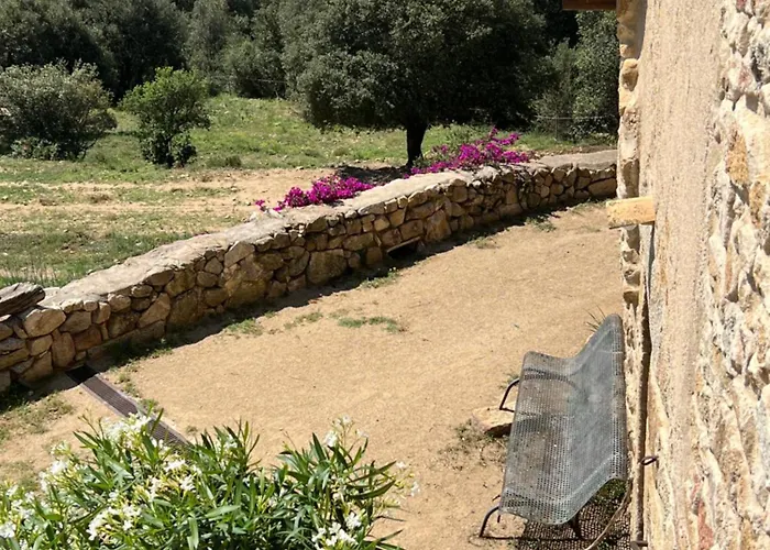 Mas Ambras לינה וארוחת בוקר Agullana